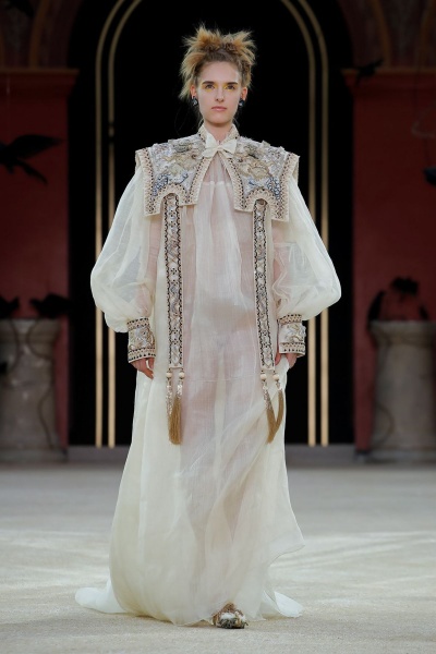 Flavia Bogoevici show Guo Pei Paris Haute Couture FW 2019